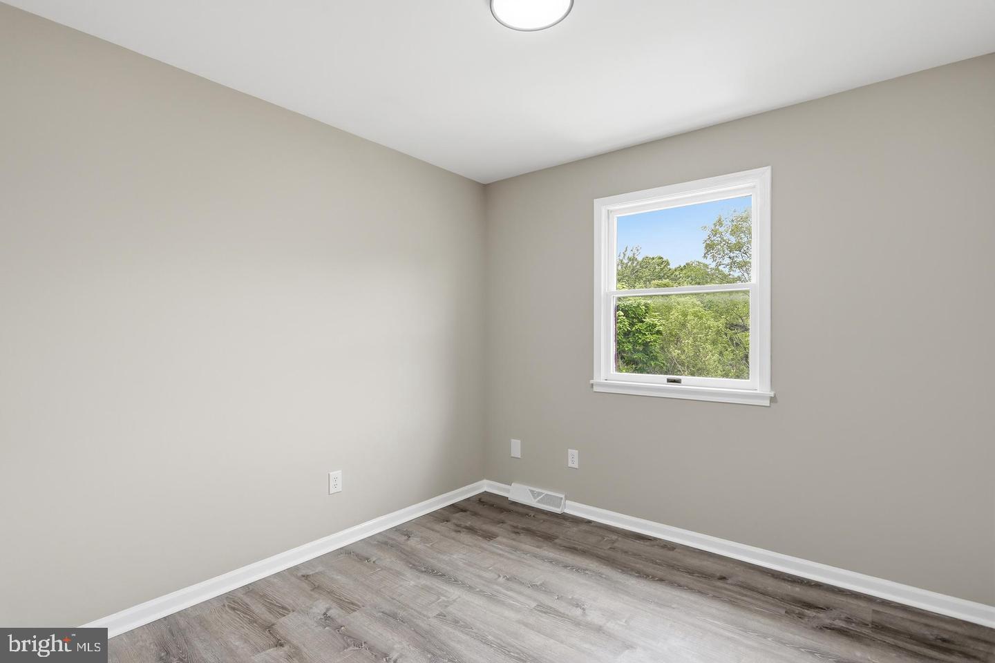 1464 Hollywell Ave Property Photo 20