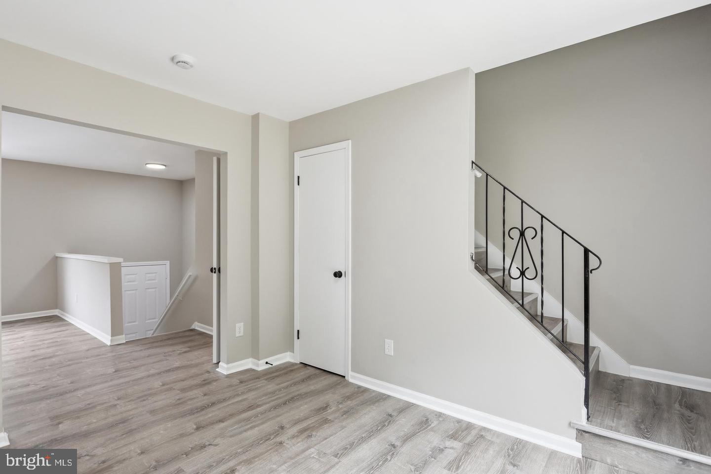 1464 Hollywell Ave Property Photo 32