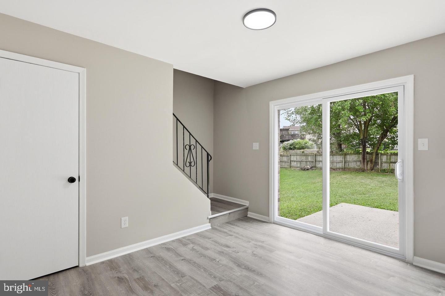 1464 Hollywell Ave Property Photo 33