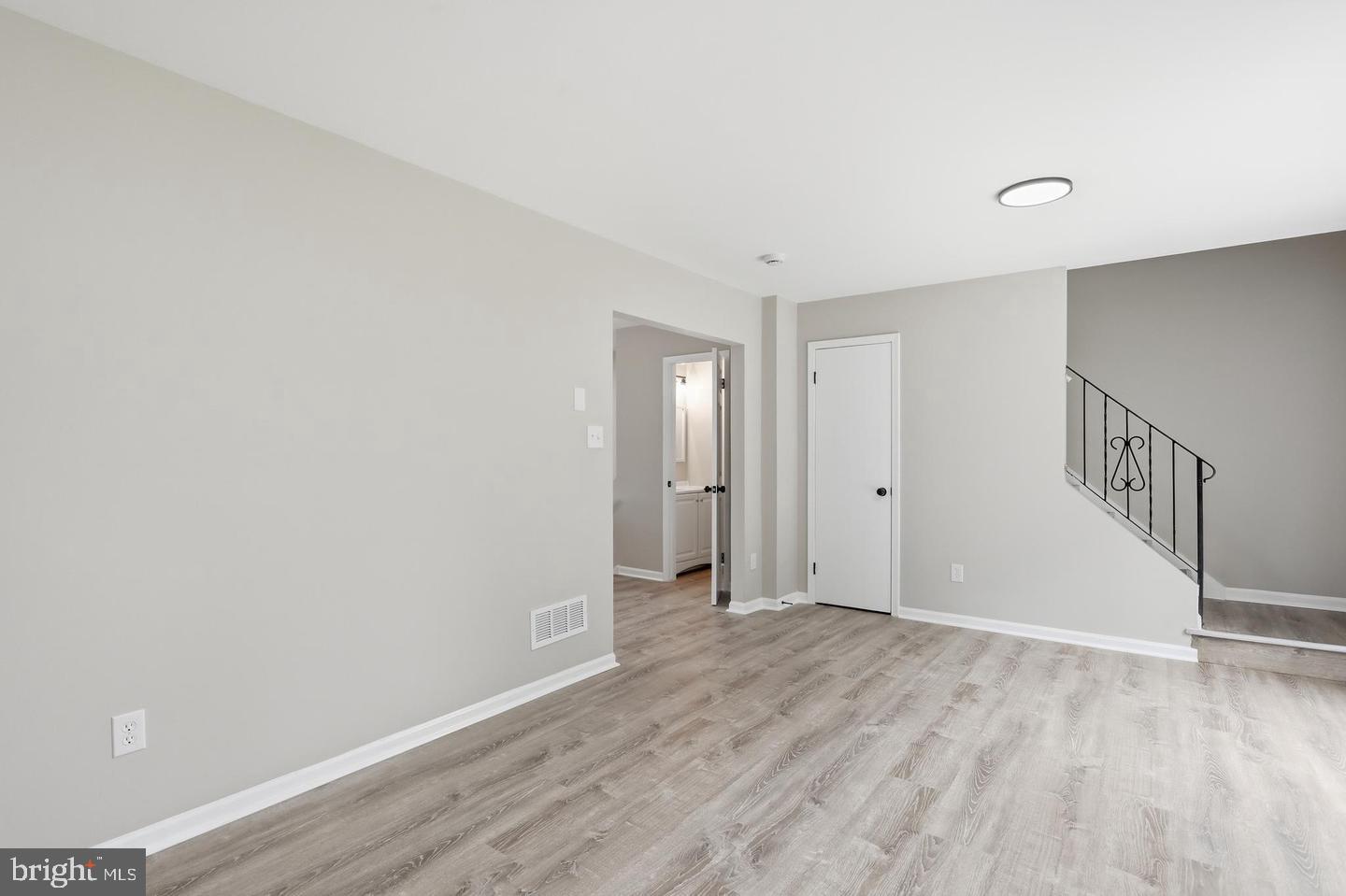 1464 Hollywell Ave Property Photo 35