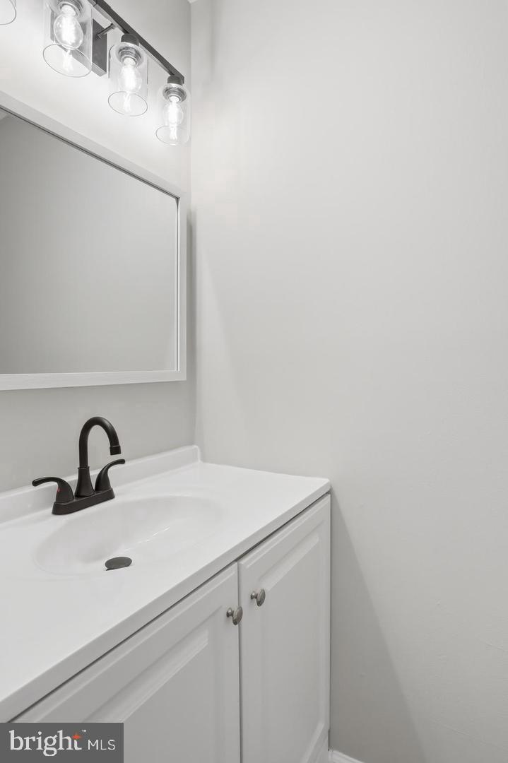 1464 Hollywell Ave Property Photo 40