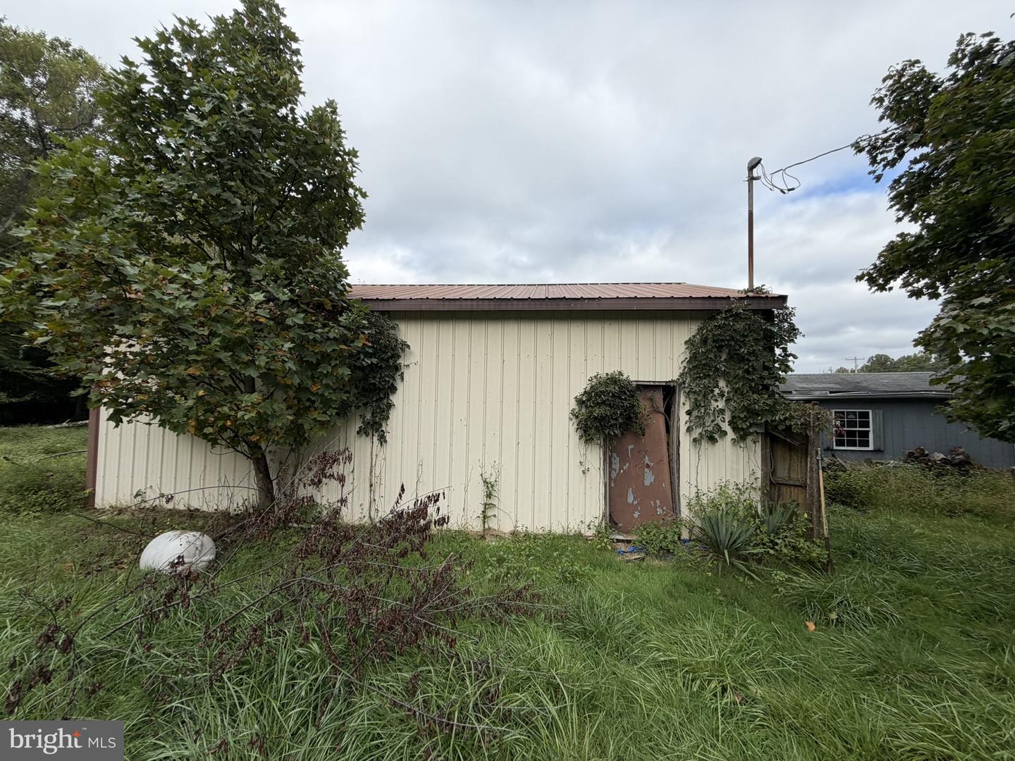 11682 Loop Rd Property Photo 5