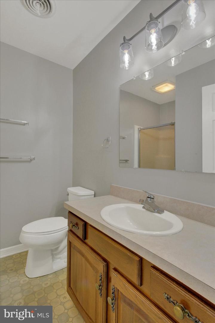 600-b Potomac St Property Photo 16