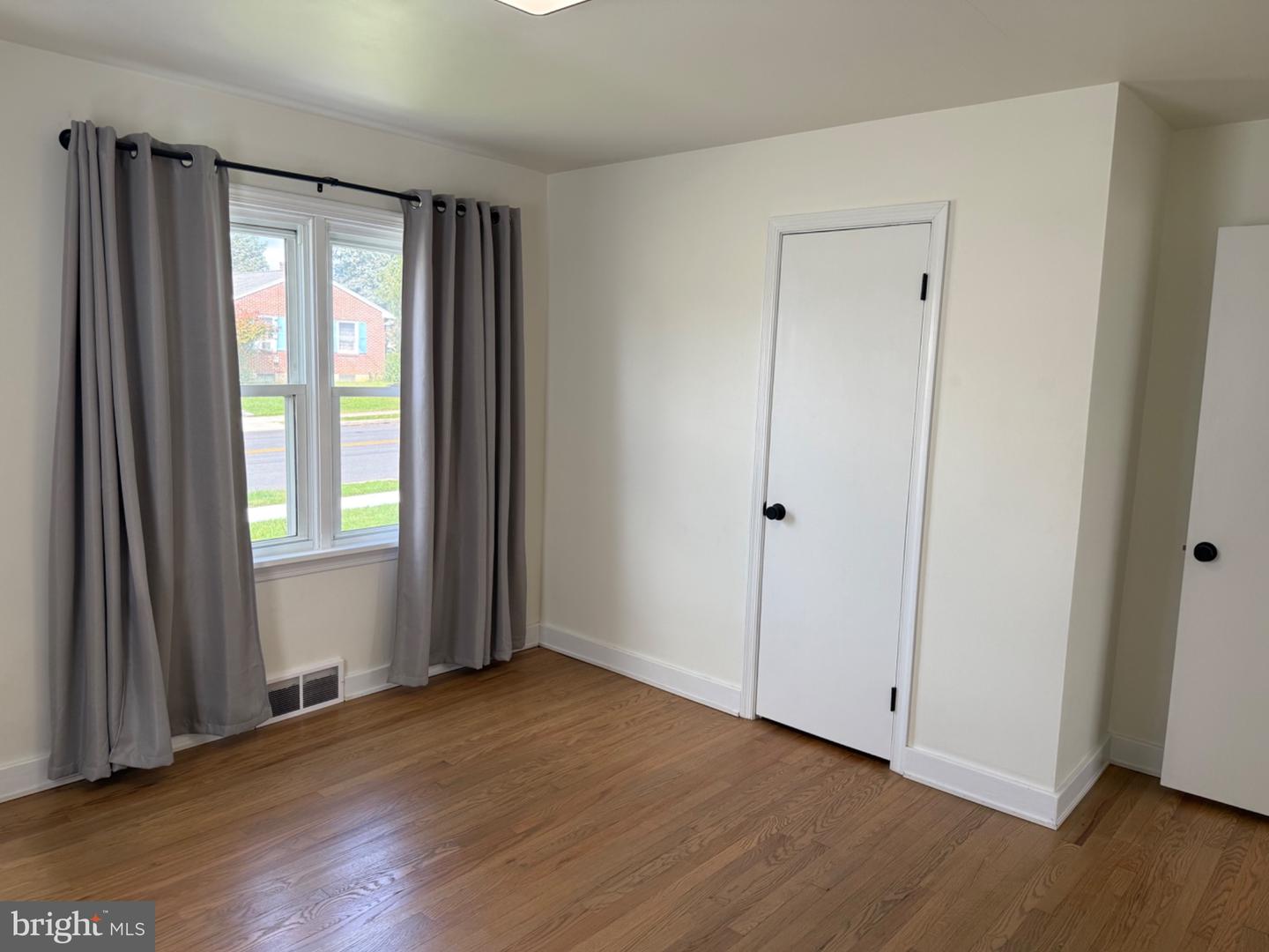 1012 S Coldbrook Ave Property Photo 16