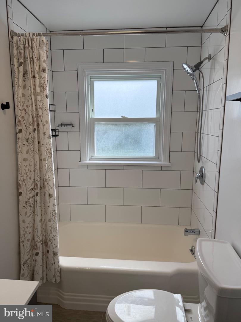 1012 S Coldbrook Ave Property Photo 18