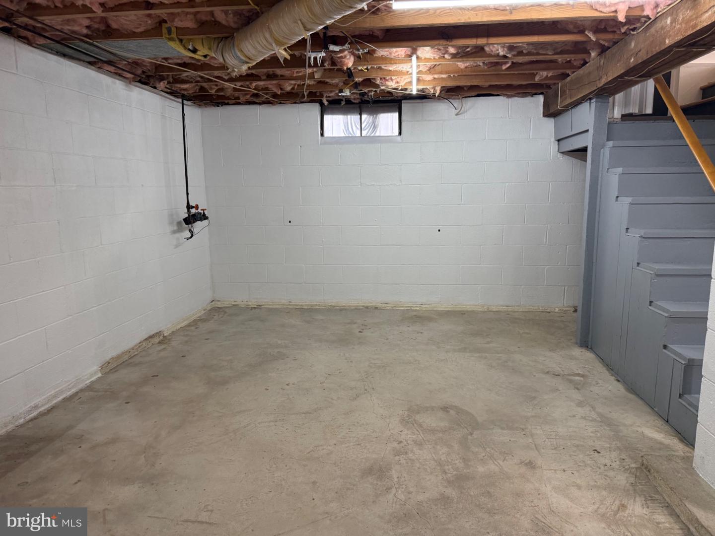 1012 S Coldbrook Ave Property Photo 31
