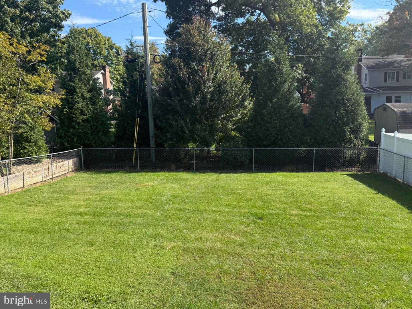 1012 S Coldbrook Ave Property Photo 36