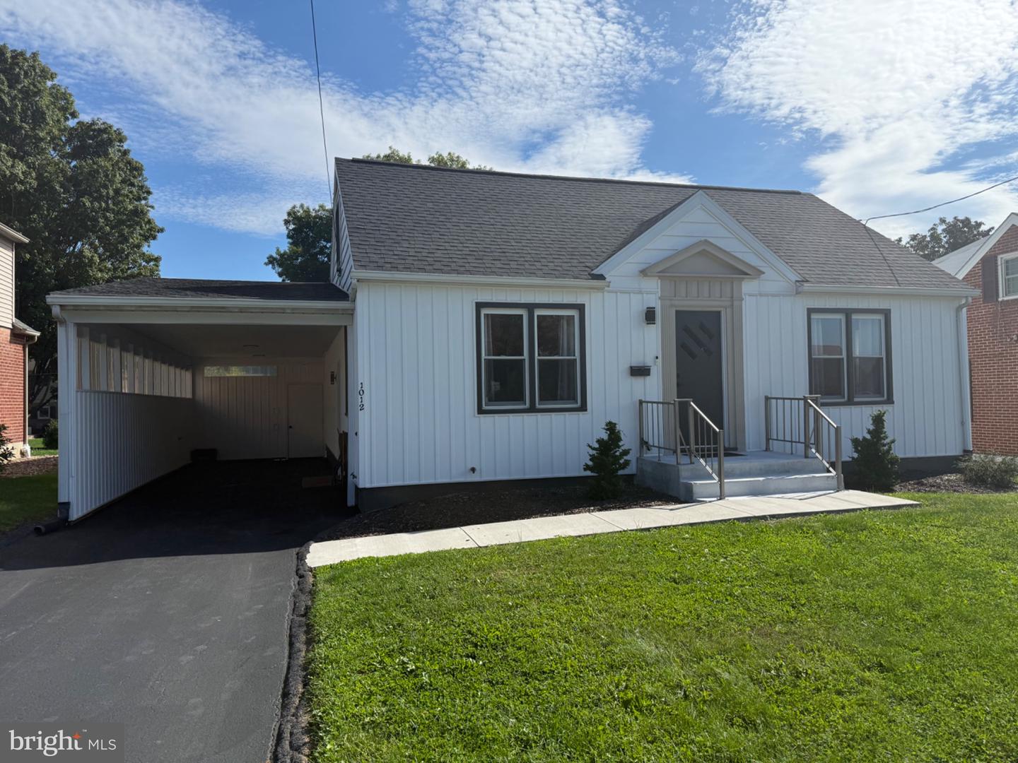 1012 S Coldbrook Ave Property Photo 41