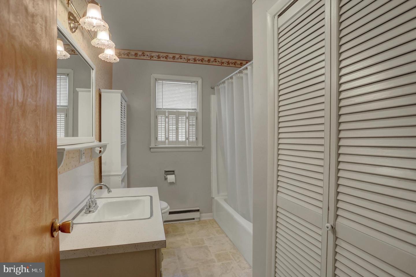 565 Lindia Dr Property Photo 13