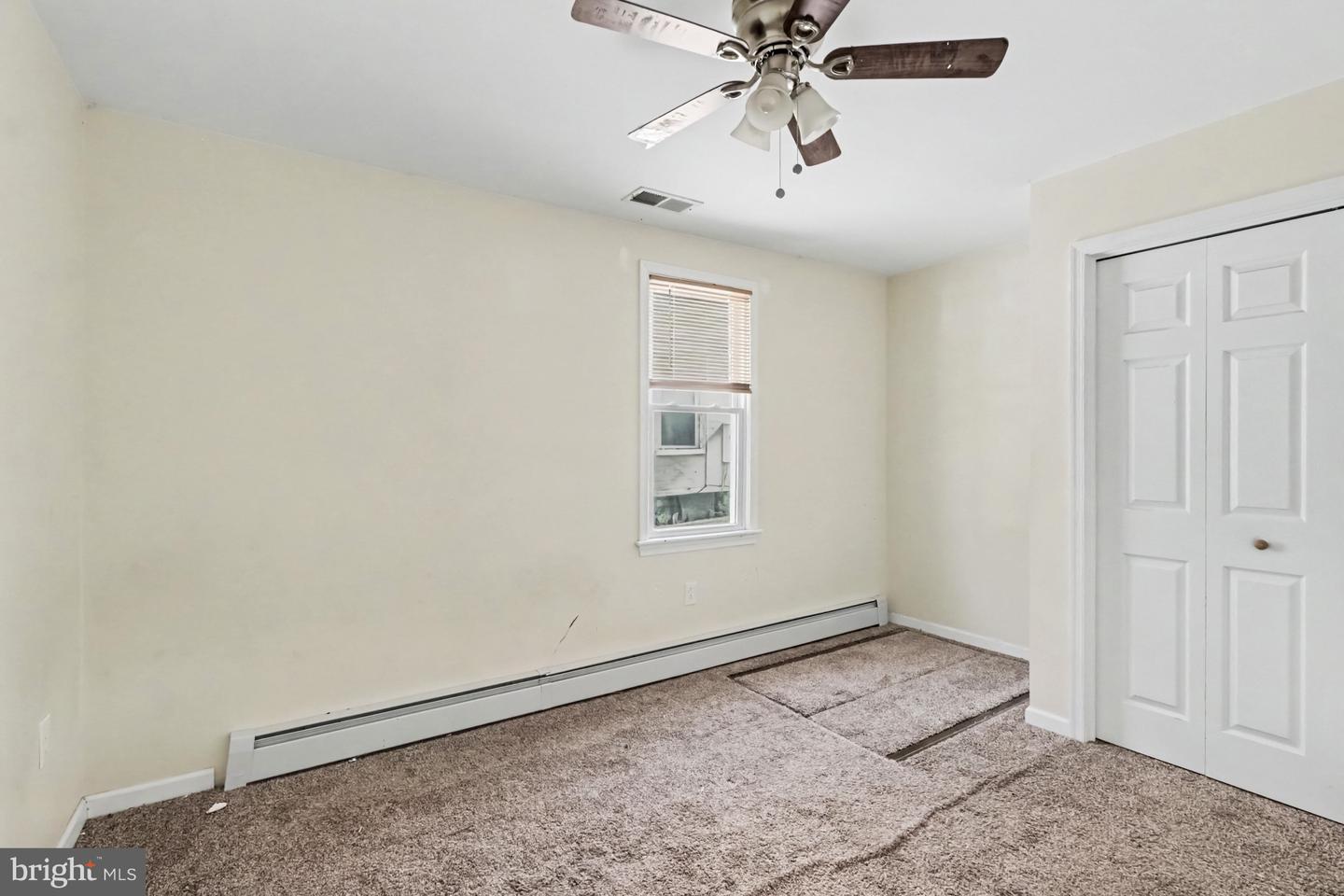128 E Madison St E Property Photo 12