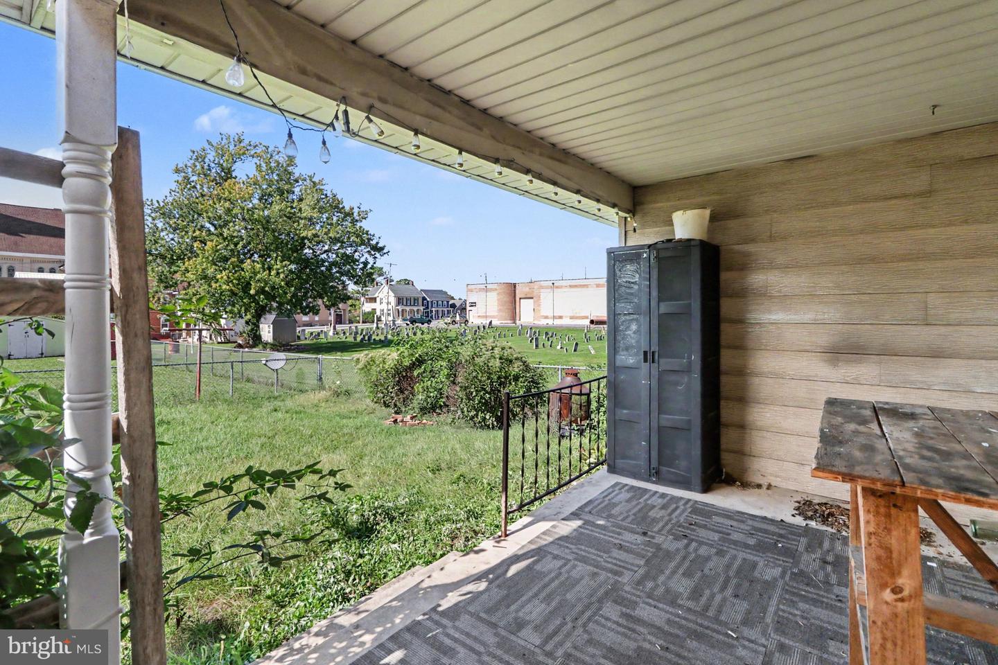 128 E Madison St E Property Photo 21