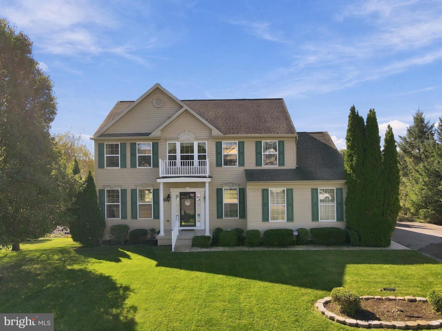 108 BRIDLE HILL CT Property Photo 1