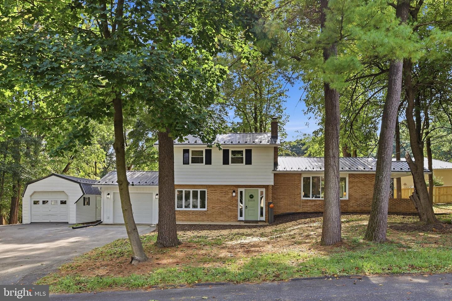 13310 North Ave Property Photo 1