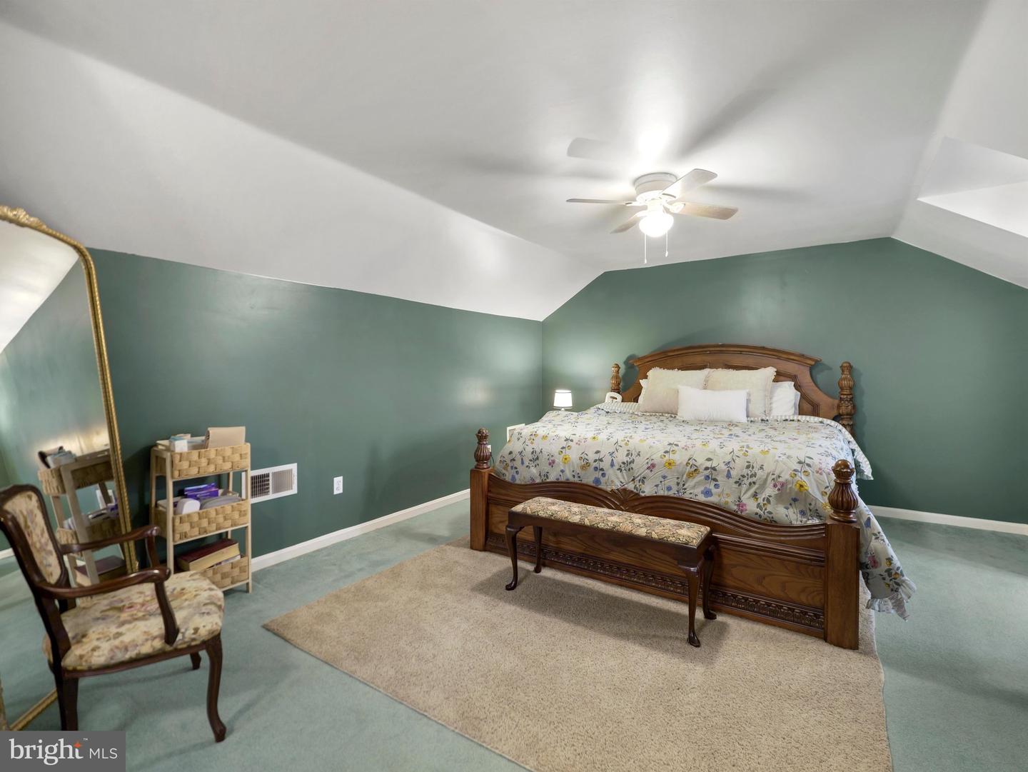 155 Ash Spring Ct Property Photo 14