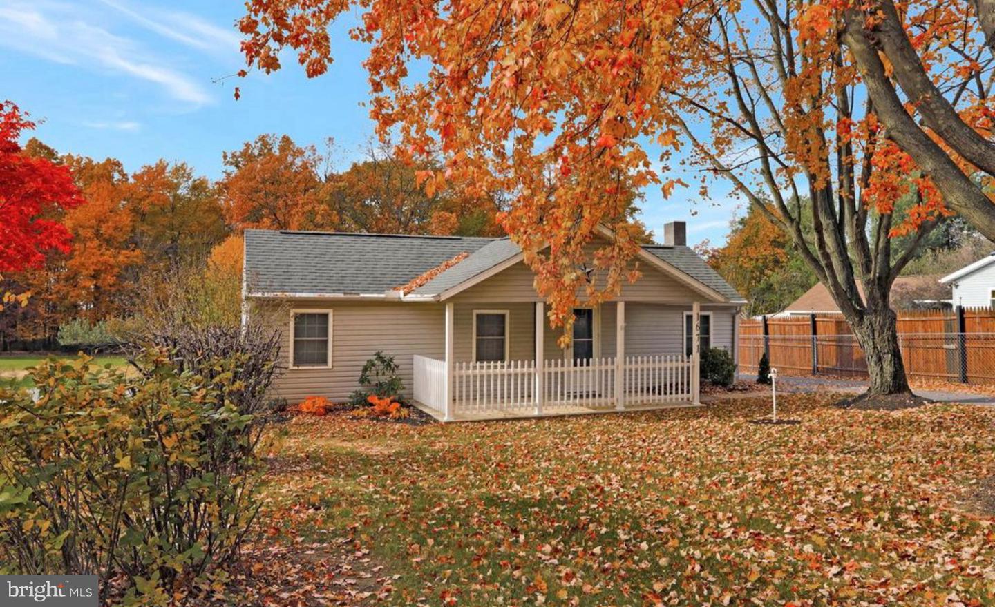 1671 Black Gap Rd Property Photo 1