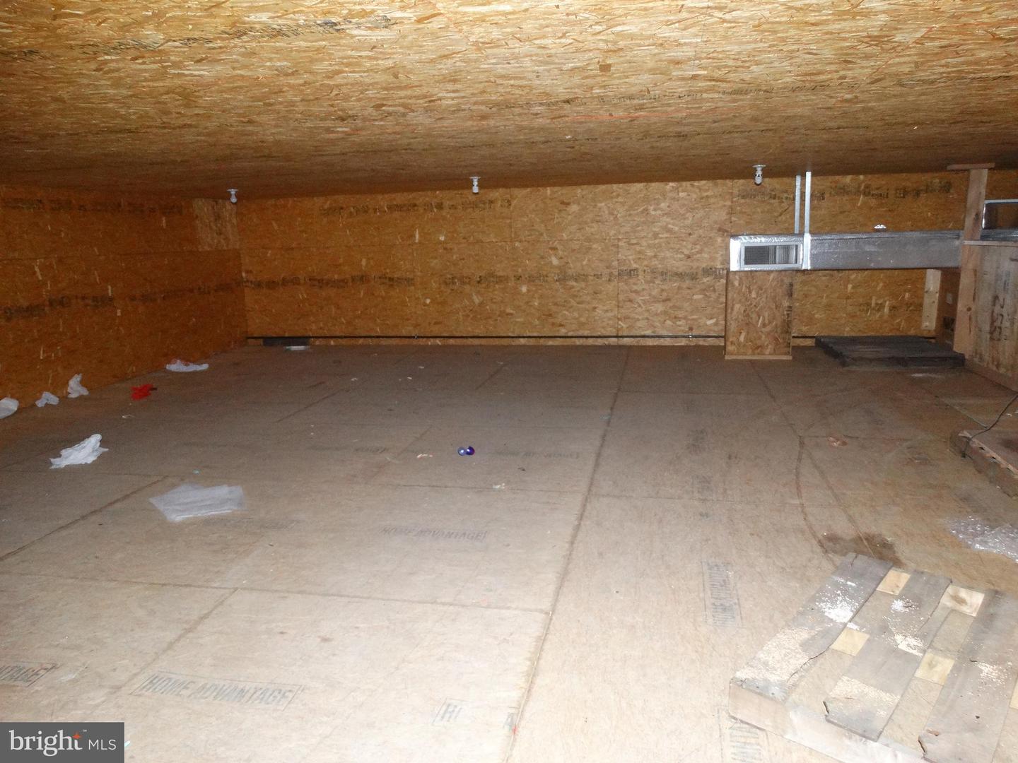 176 Thornton Property Photo 17