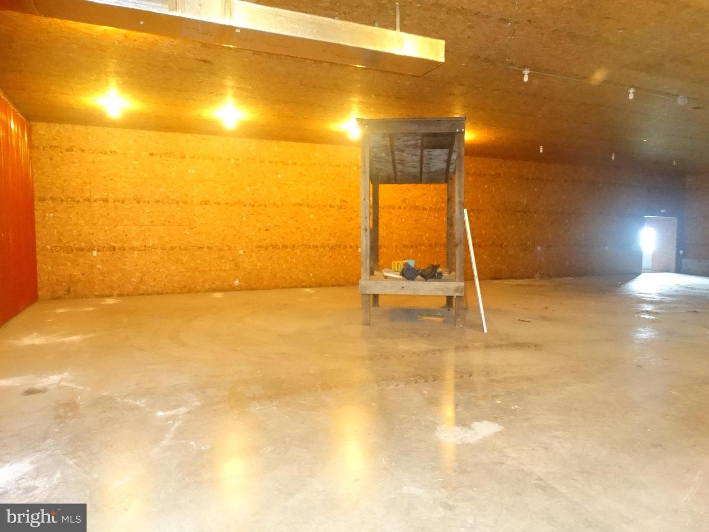 176 Thornton Property Photo 19