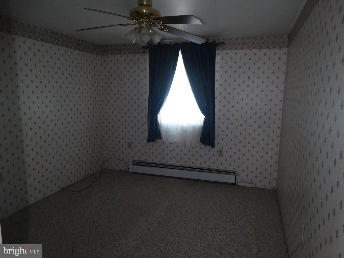 176 Thornton Property Photo 36