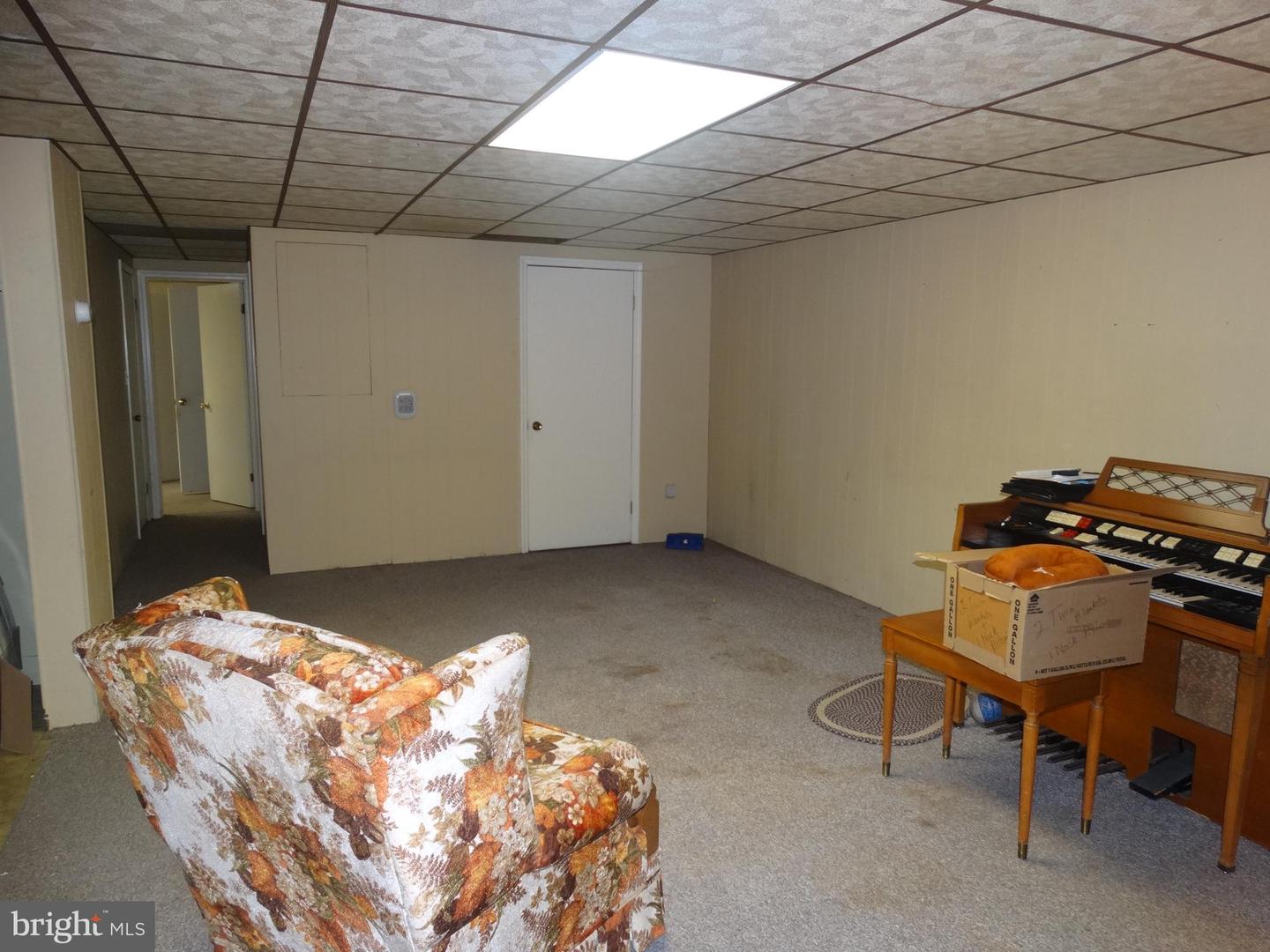 176 Thornton Property Photo 44