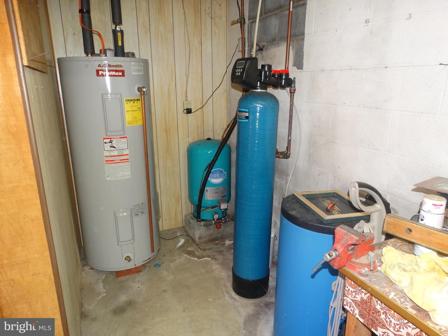 176 Thornton Property Photo 54