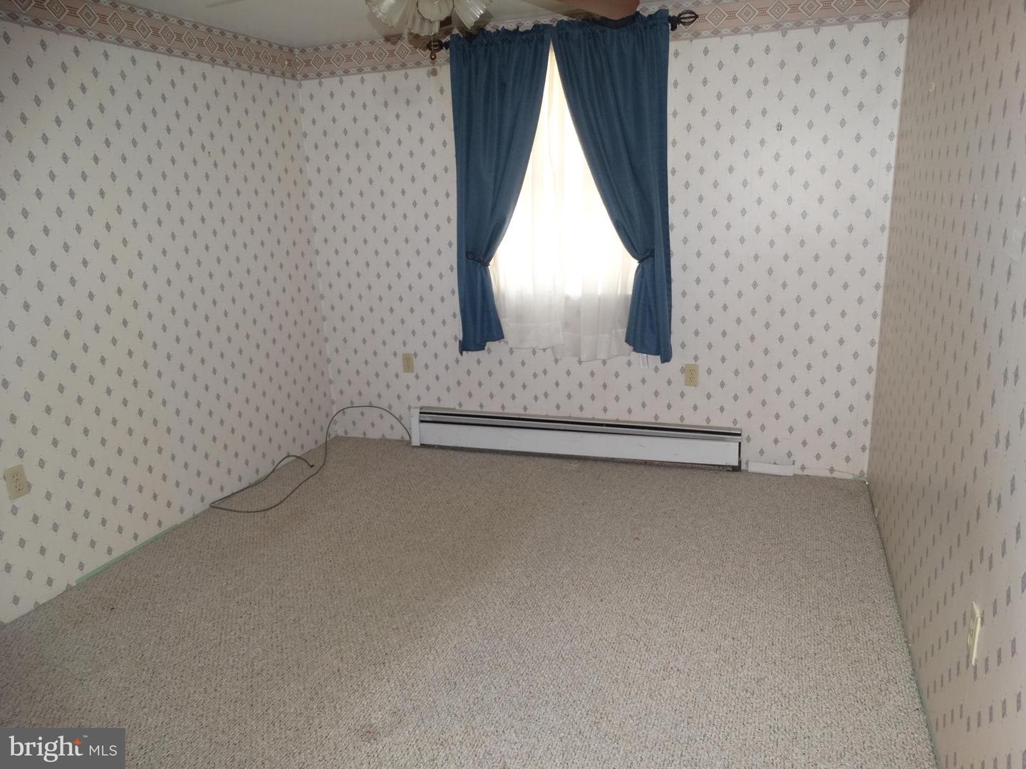 176 Thornton Property Photo 61