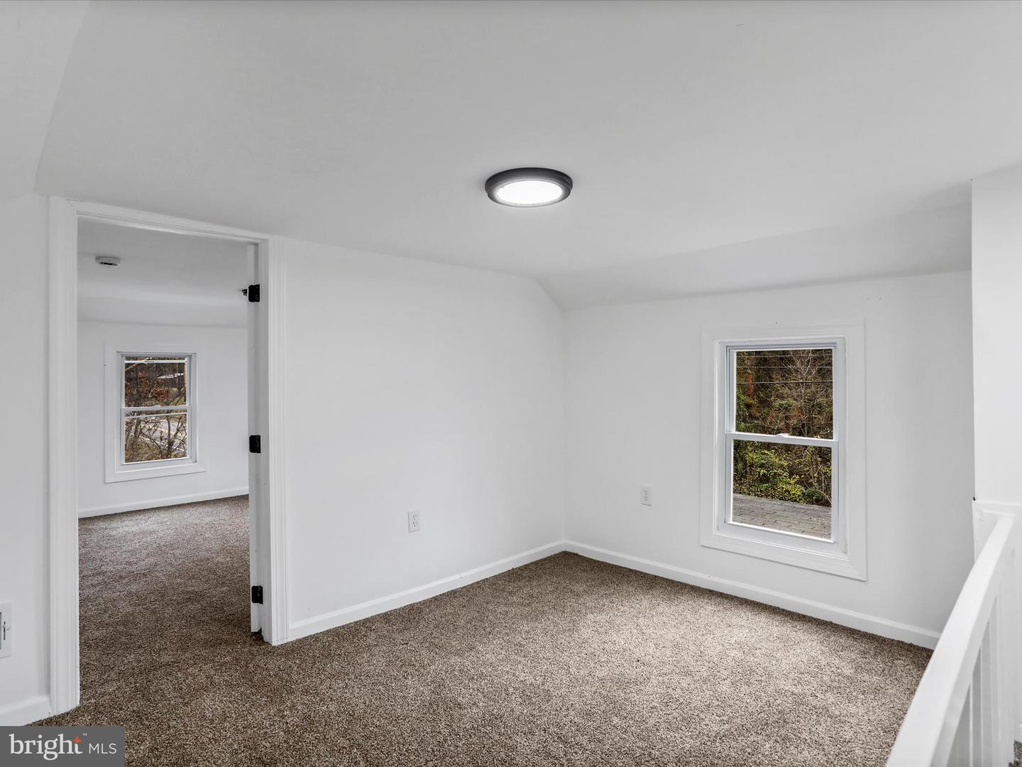667 Thompson Rd Property Photo 17