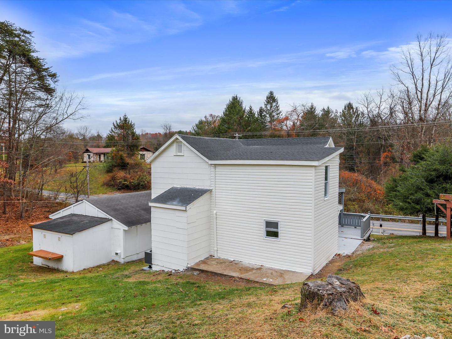 667 Thompson Rd Property Photo 26