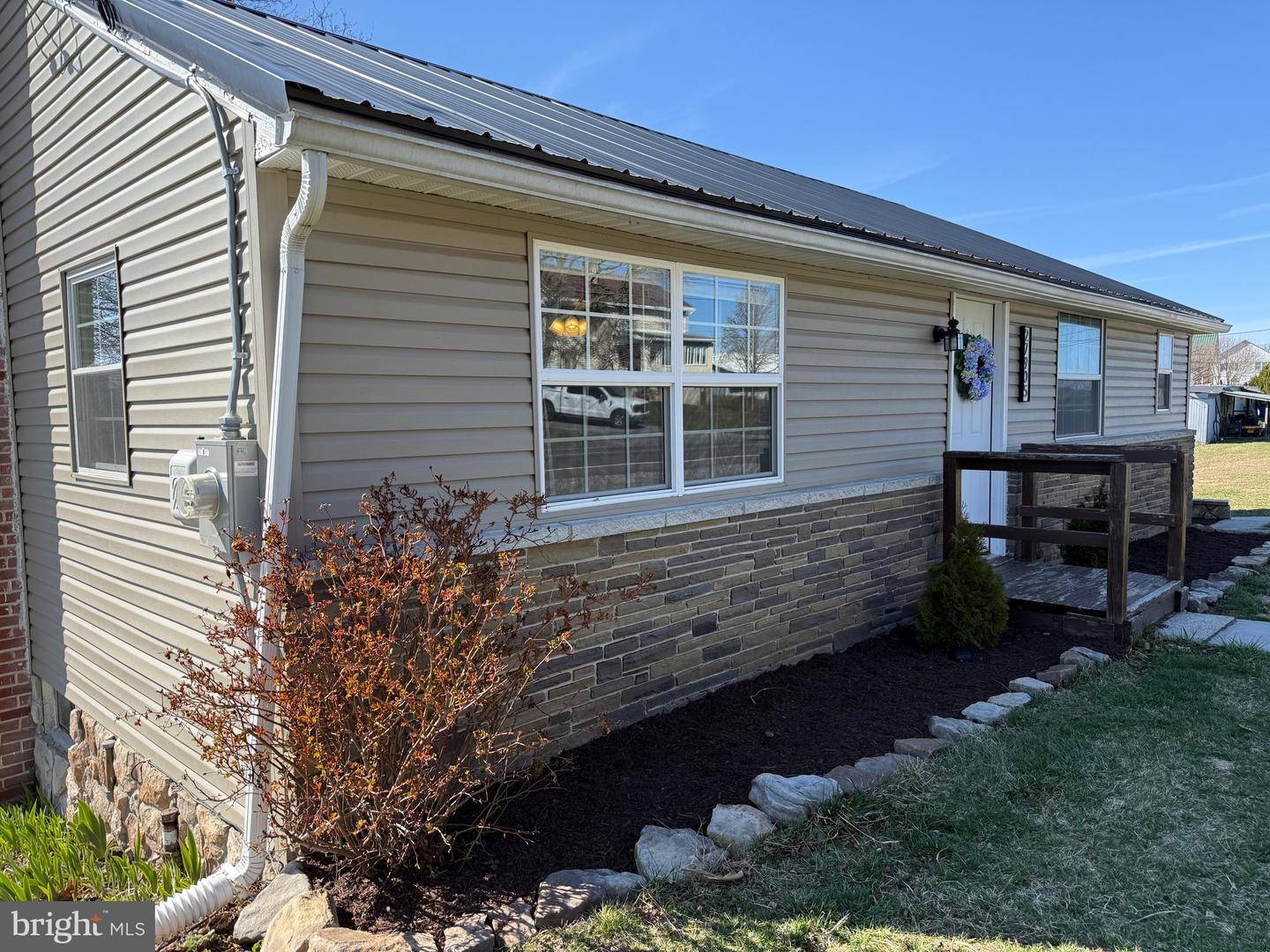 27905 Great Cove Road Property Photo 8
