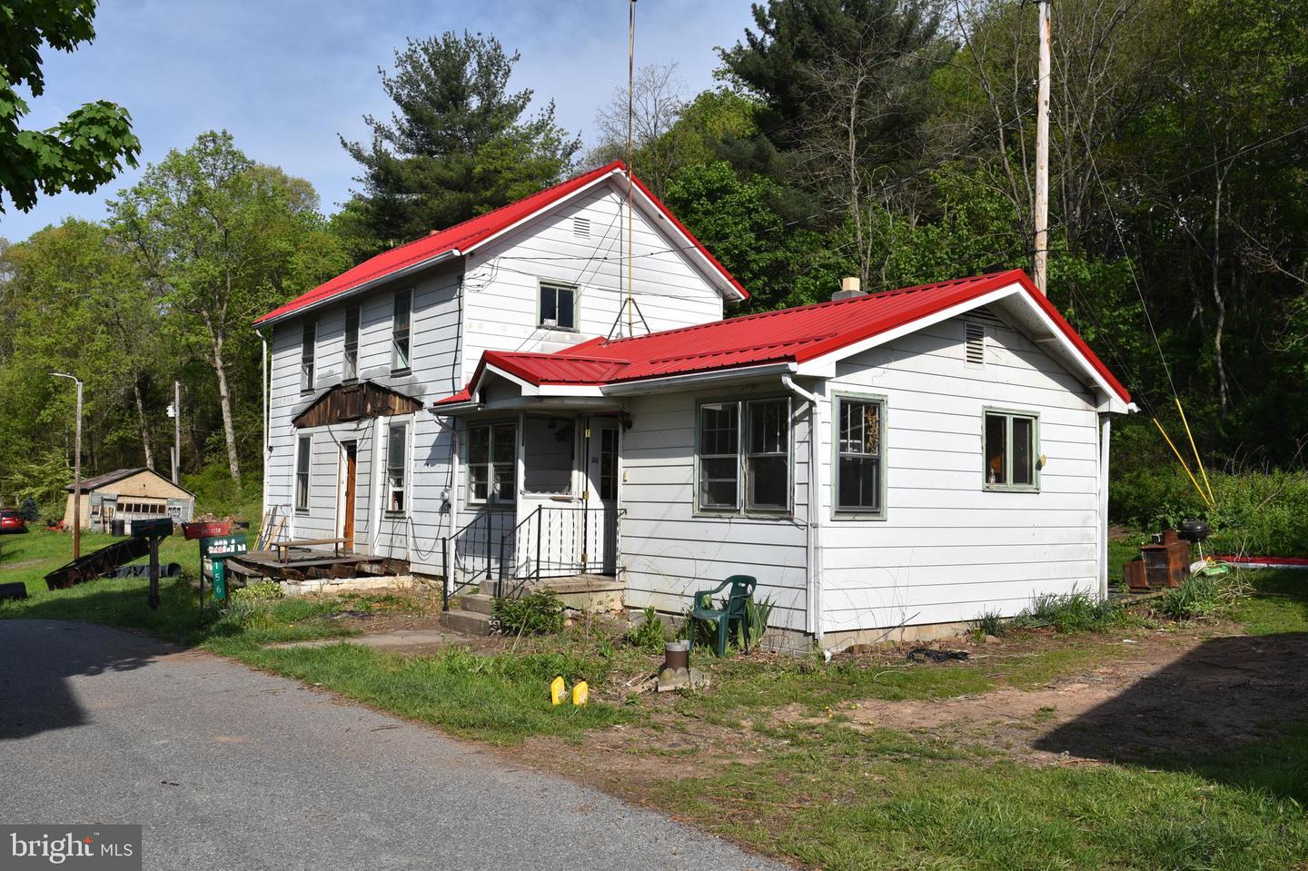 156 W W Sprowl Road Property Photo 1