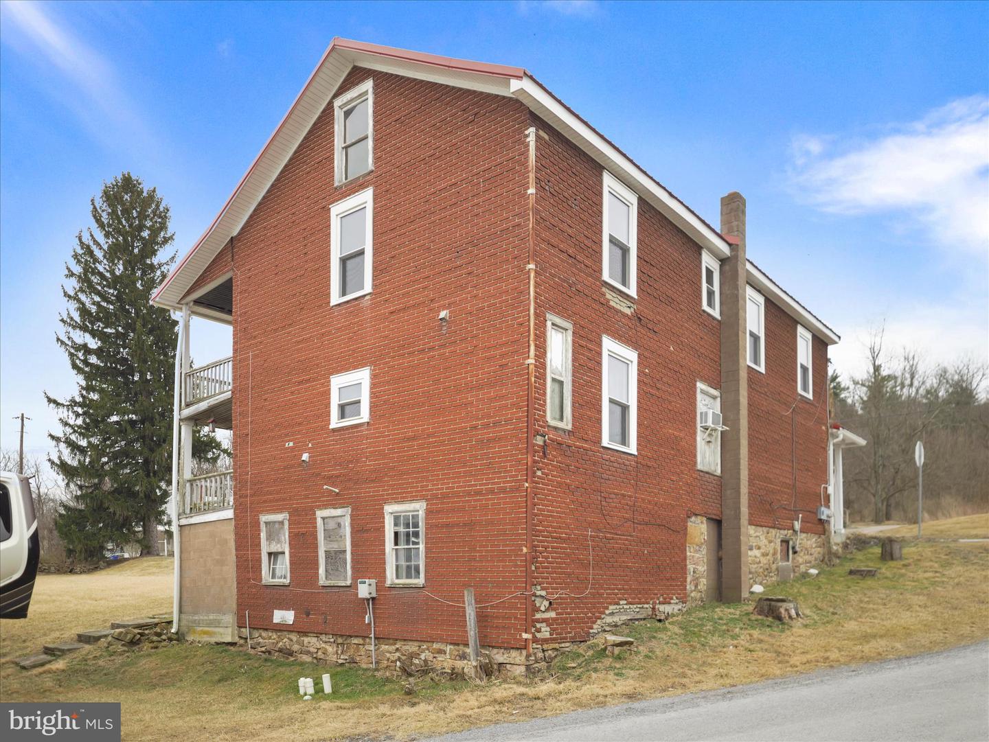 233 Grist Mill Rd Property Photo 16