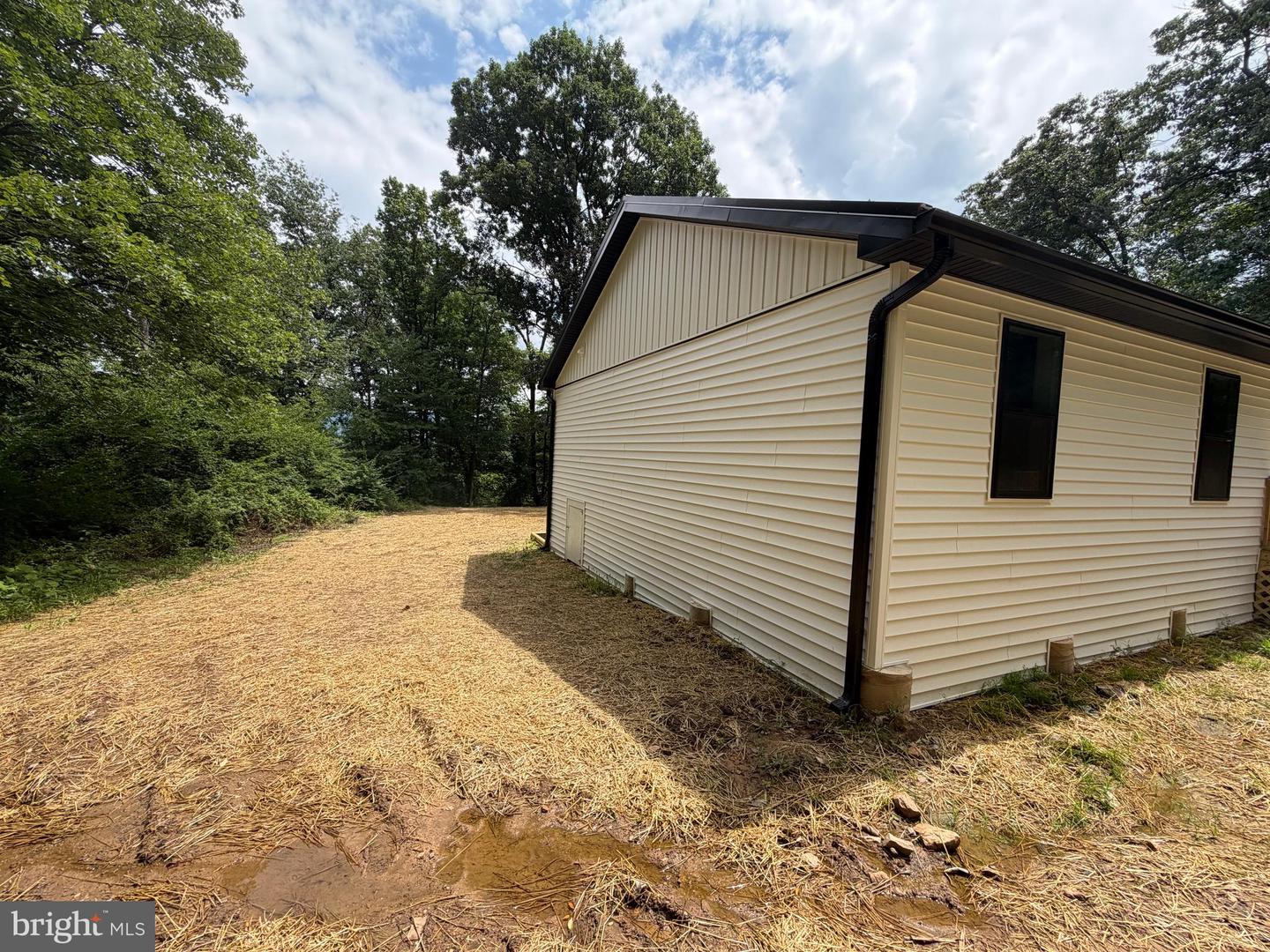 812 Lincoln Way W Property Photo 12