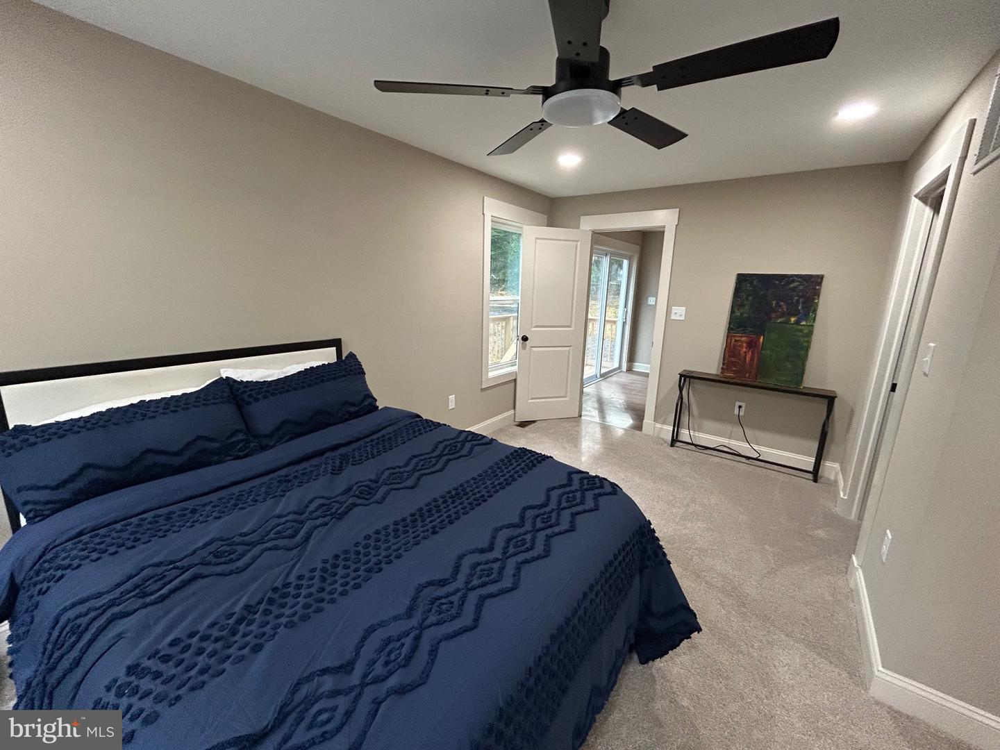 812 Lincoln Way W Property Photo 22