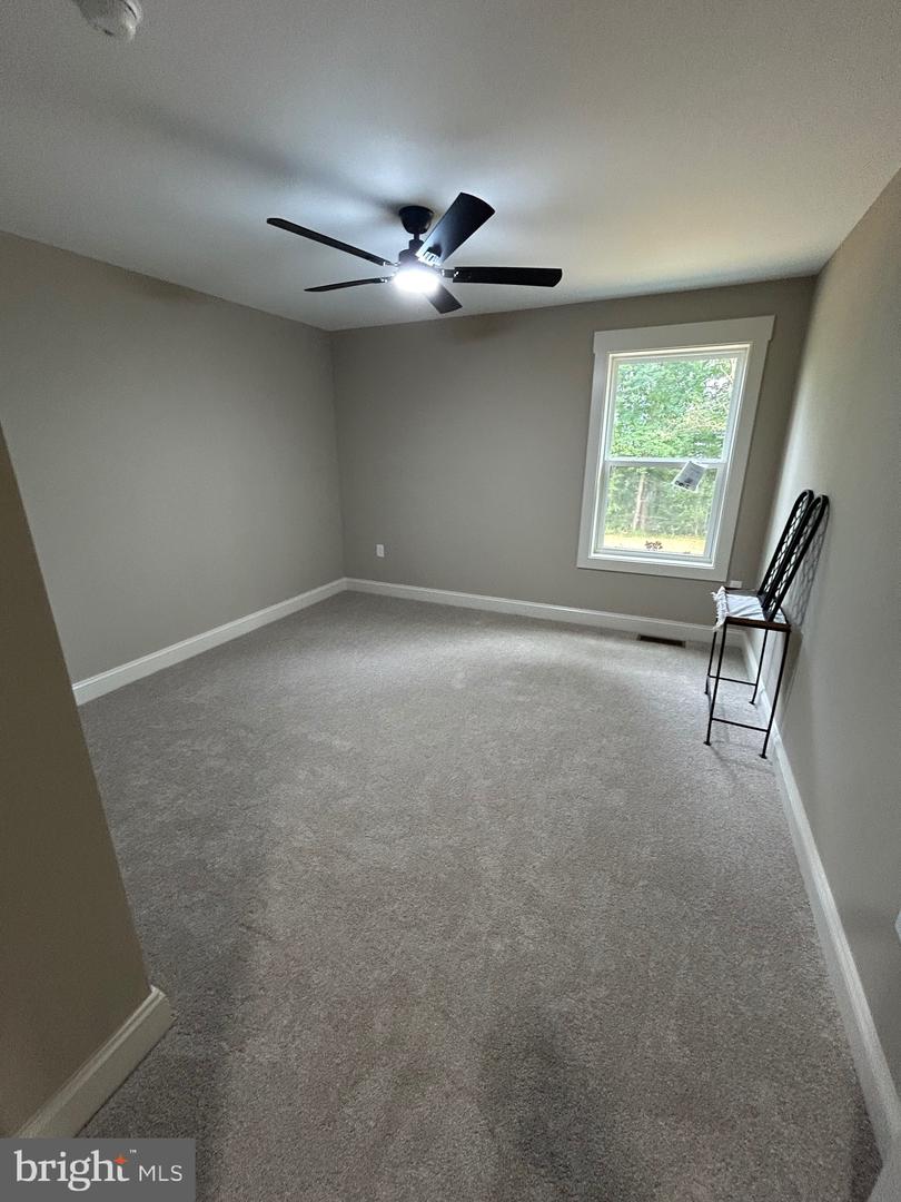 812 Lincoln Way W Property Photo 26