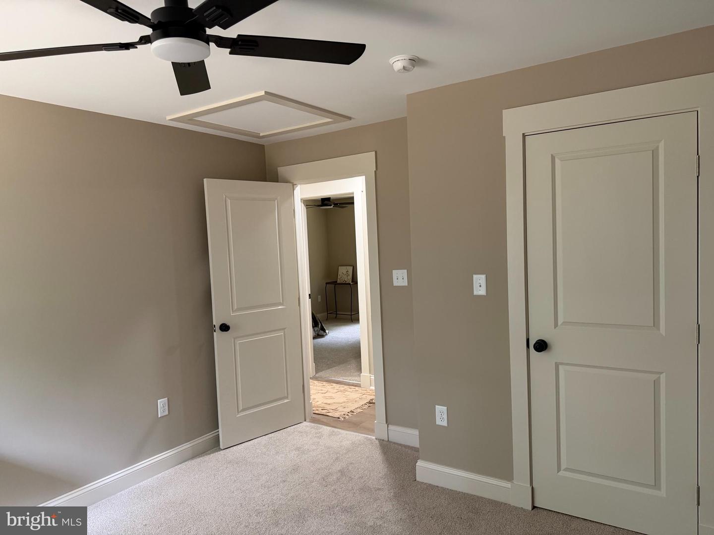 812 Lincoln Way W Property Photo 28