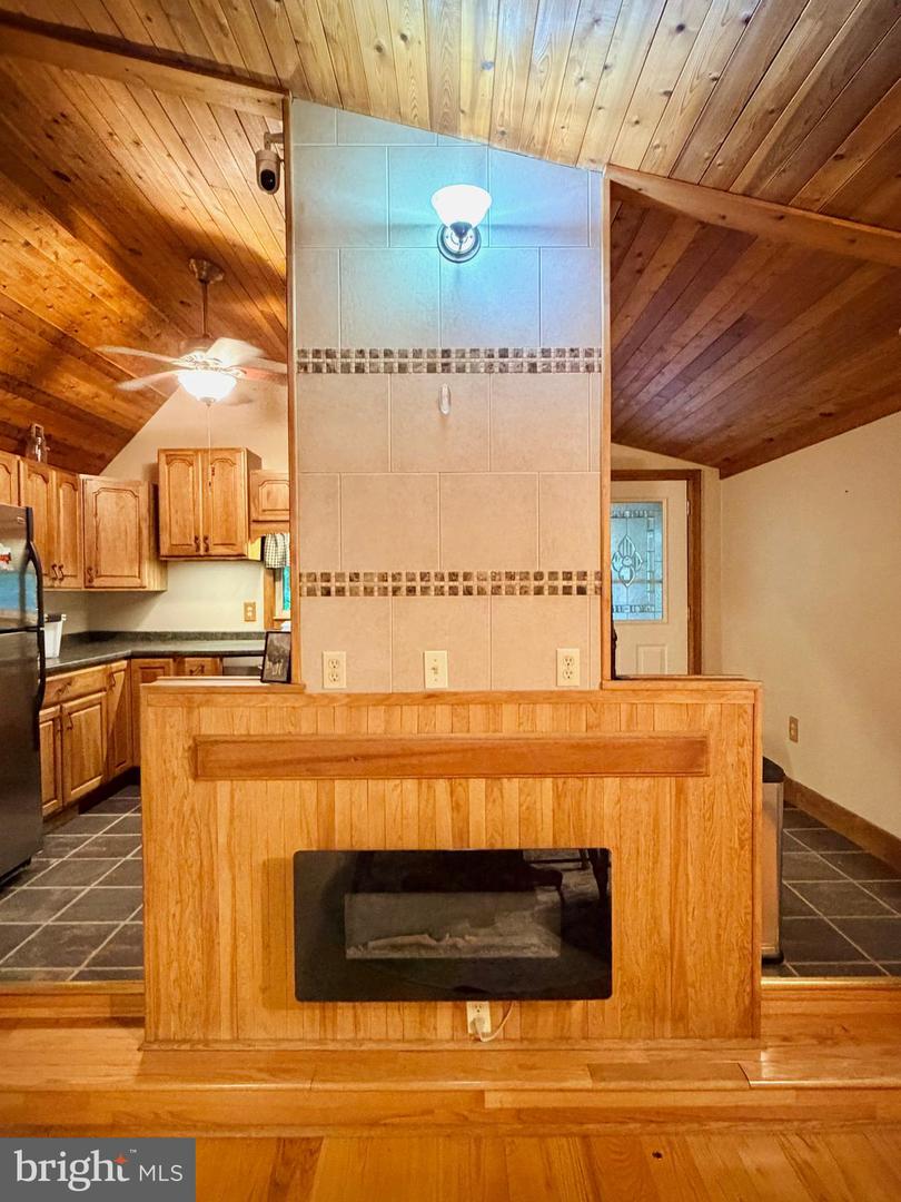 1249 Meadow Mountain Dr Property Photo 39