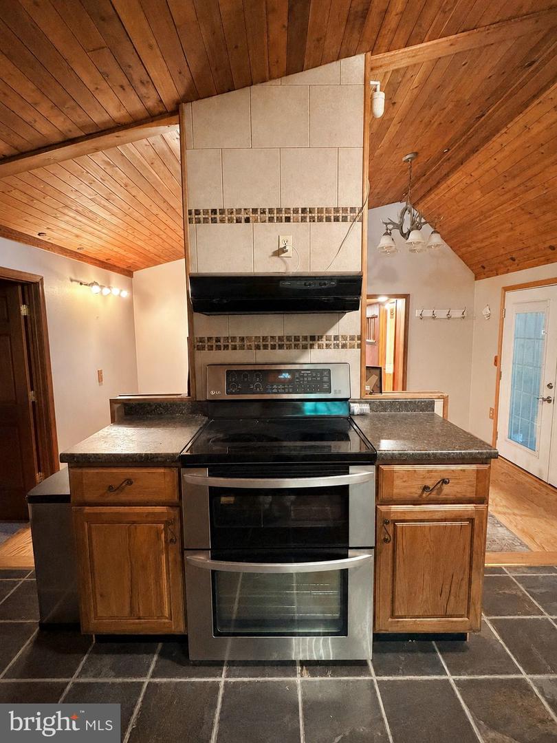 1249 Meadow Mountain Dr Property Photo 40