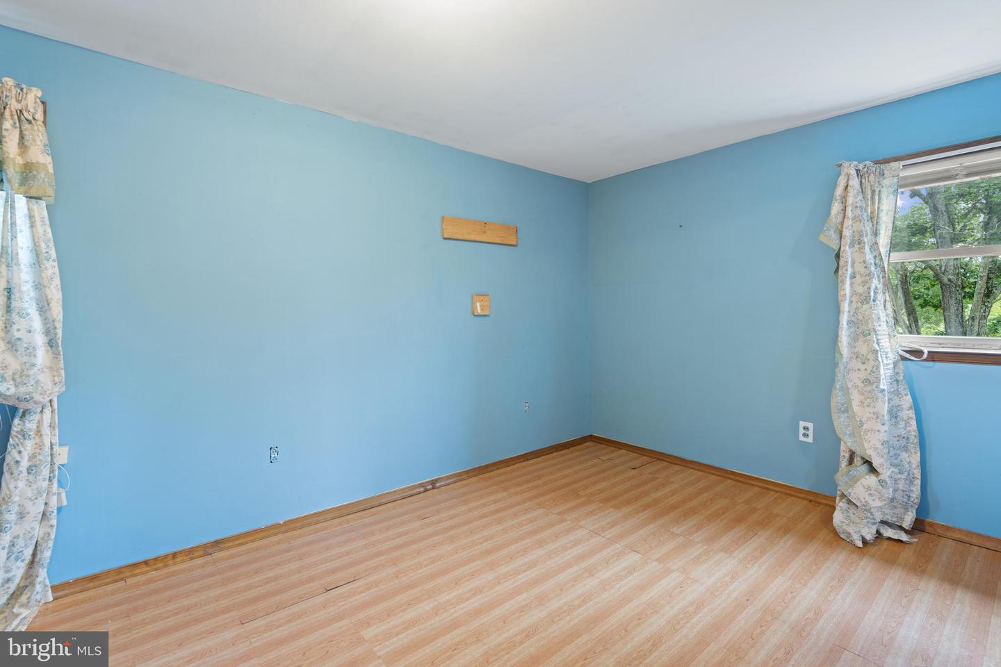 3985 Fairview Rd Property Photo 31