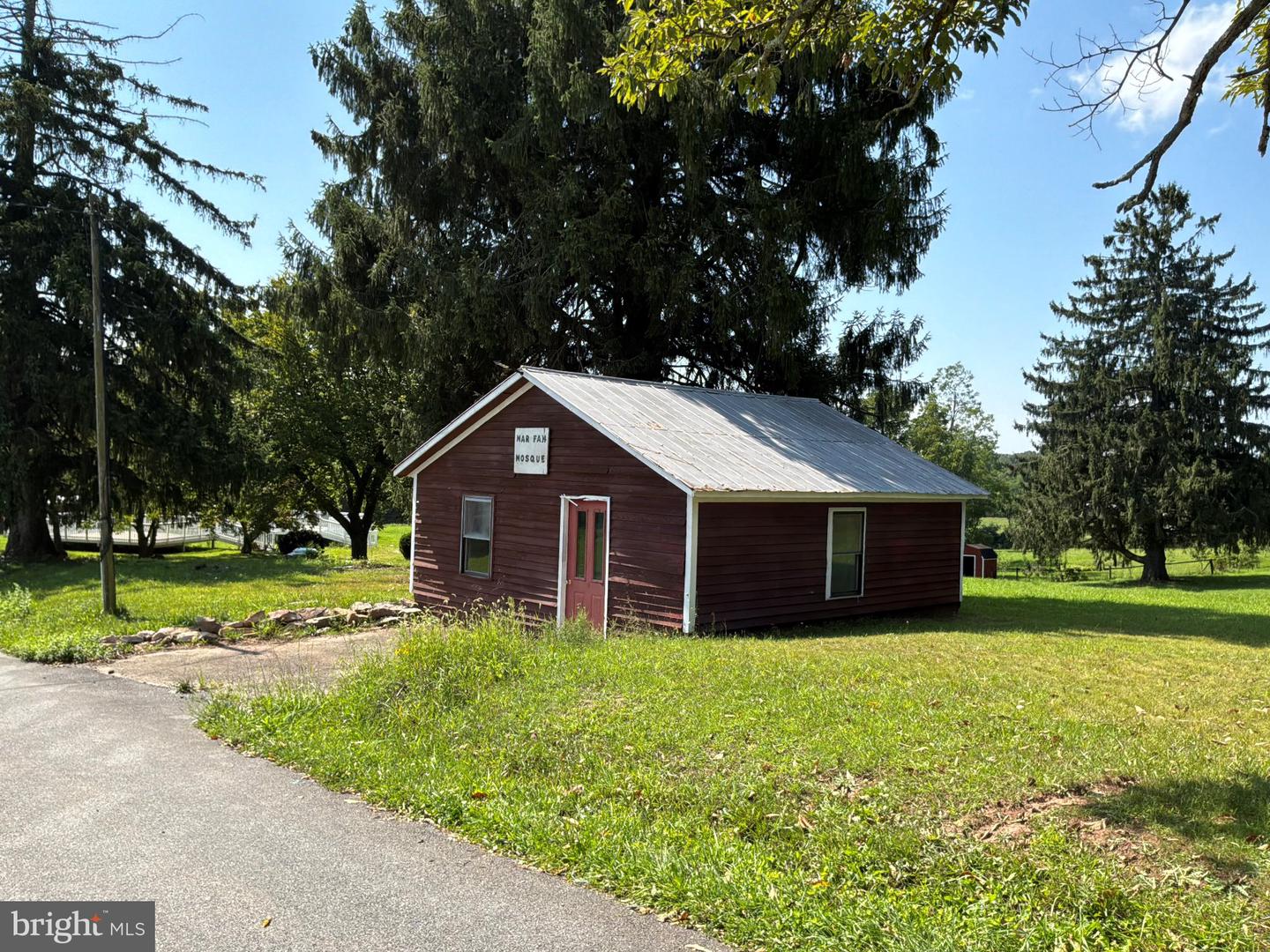 444 Plessinger Rd Property Photo 8