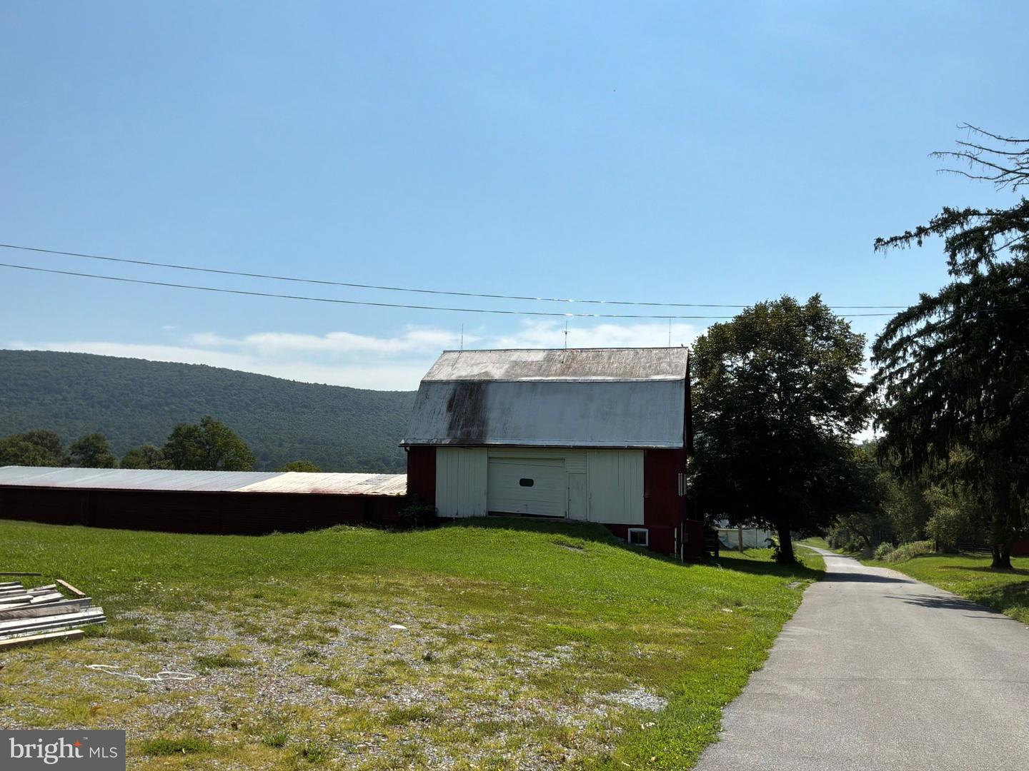444 Plessinger Rd Property Photo 9