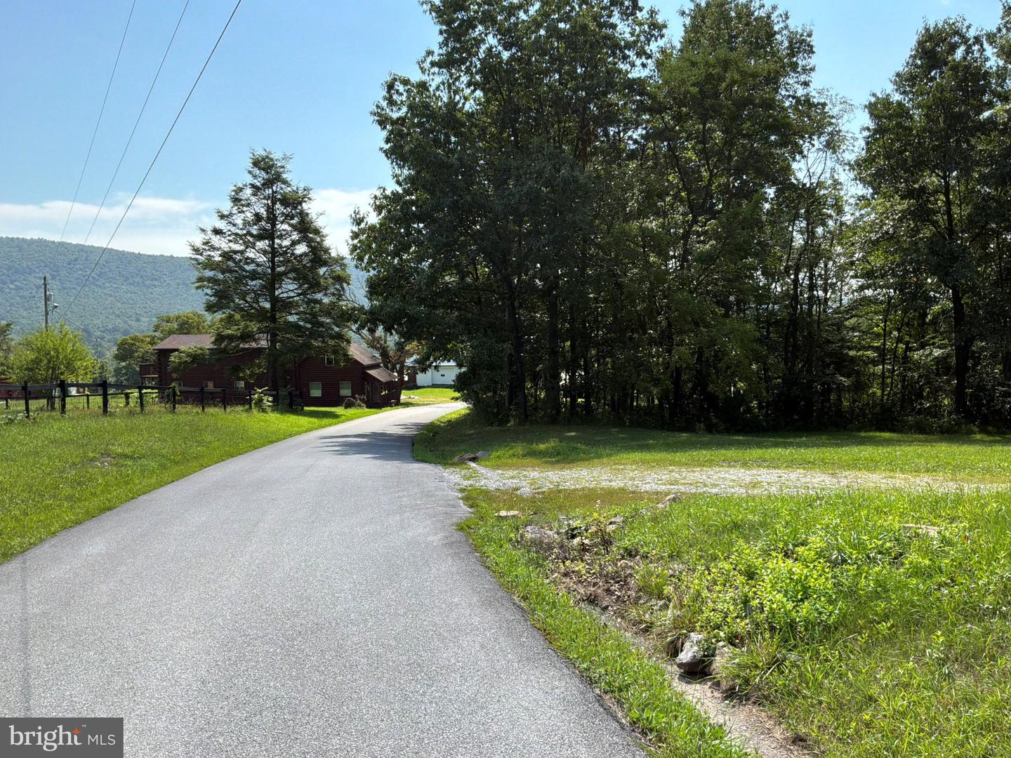 444 Plessinger Rd Property Photo 10