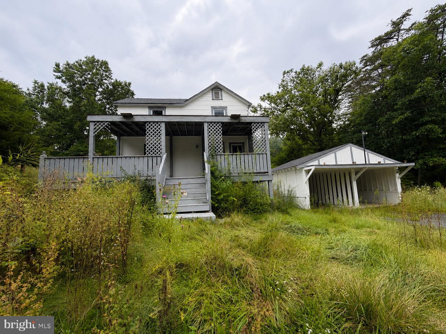 667 THOMPSON RD