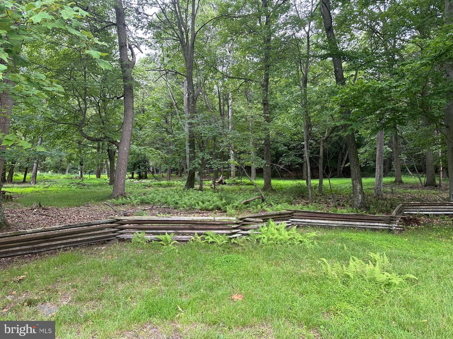 Lot On Laurel Ln Property Photo