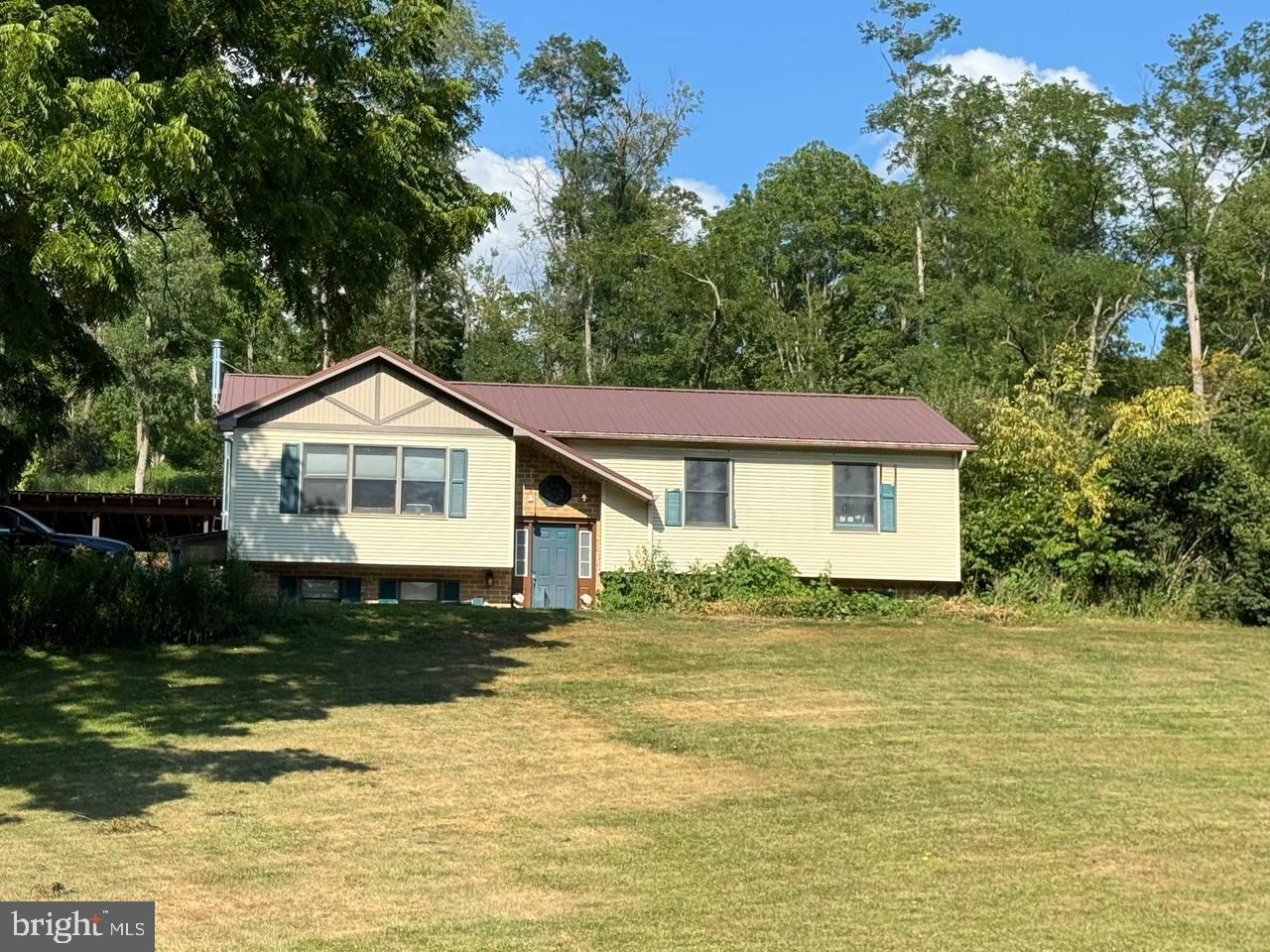 9760 Hunter Ln Property Photo 1