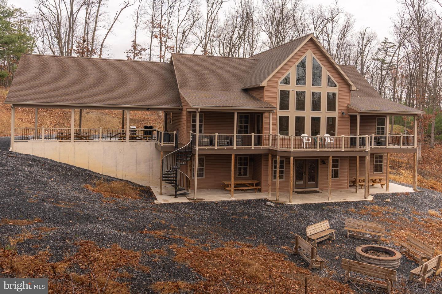 6337 Parks Property Photo