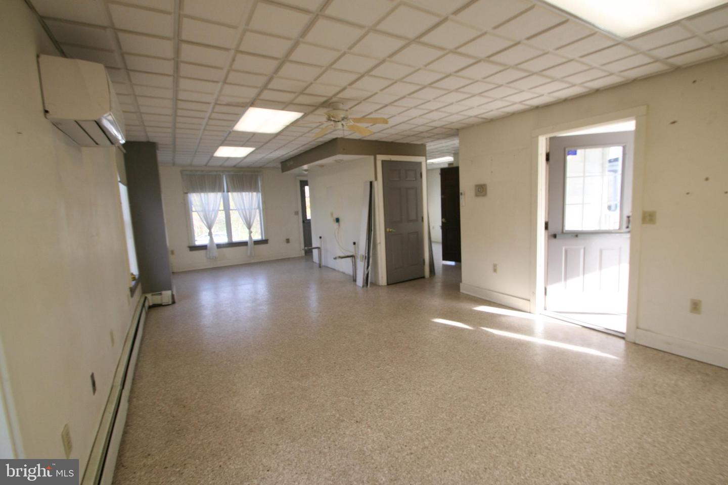 14005 Allen Property Photo 8