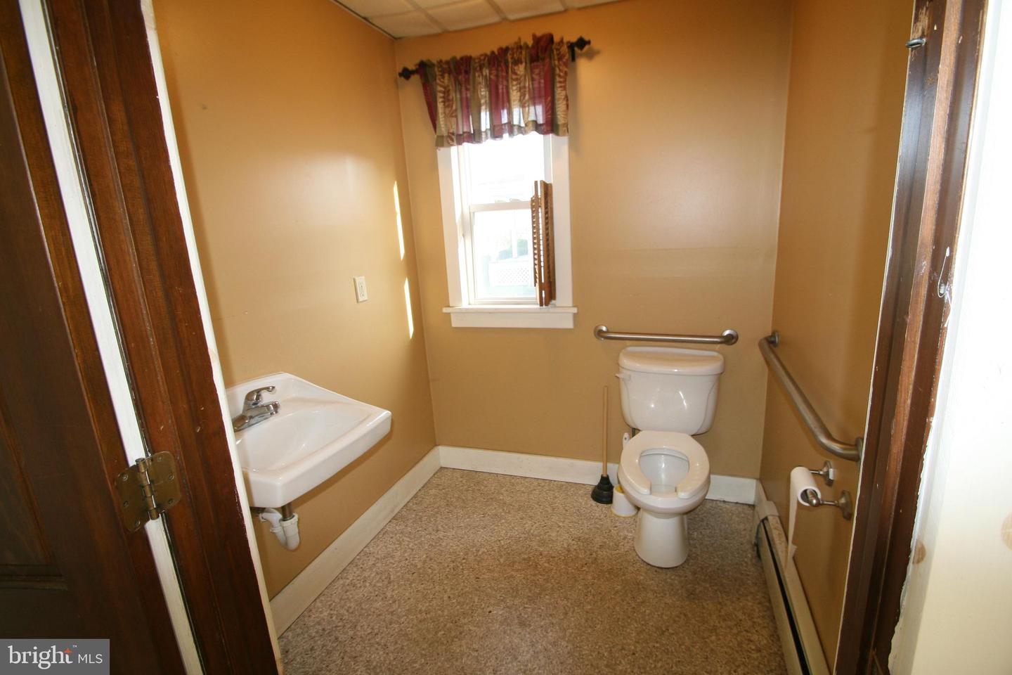 14005 Allen Property Photo 9