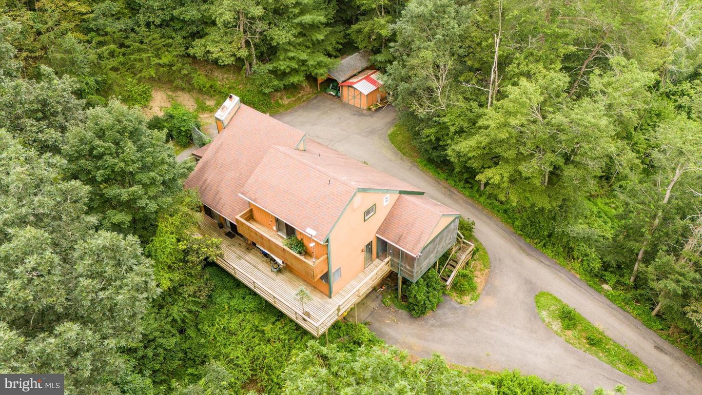 10897 Maddern Run Rd Property Photo 1