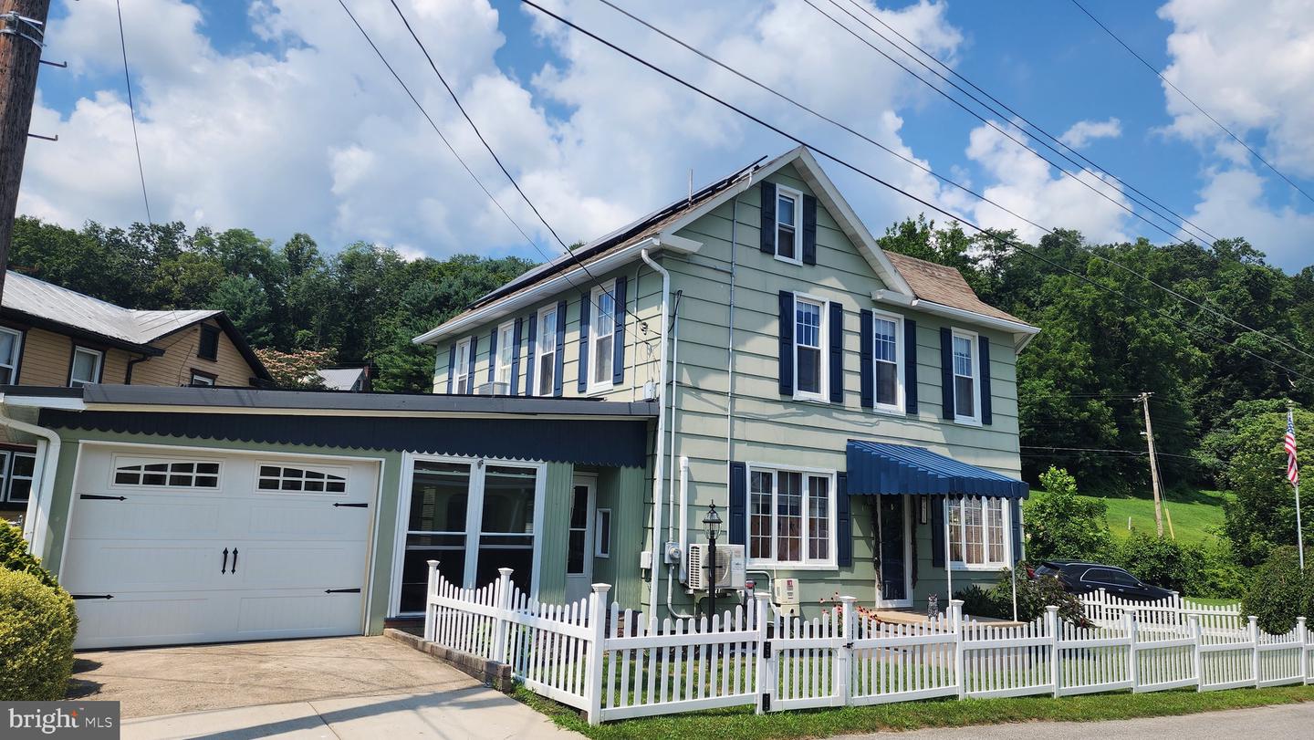 438 Grant Street Property Photo 1