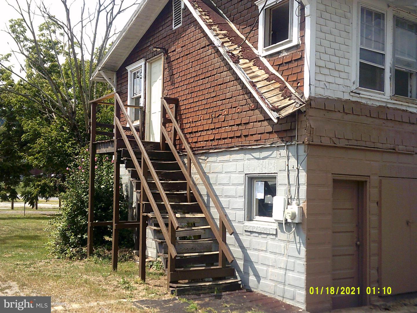 14210 Croghan Property Photo 6
