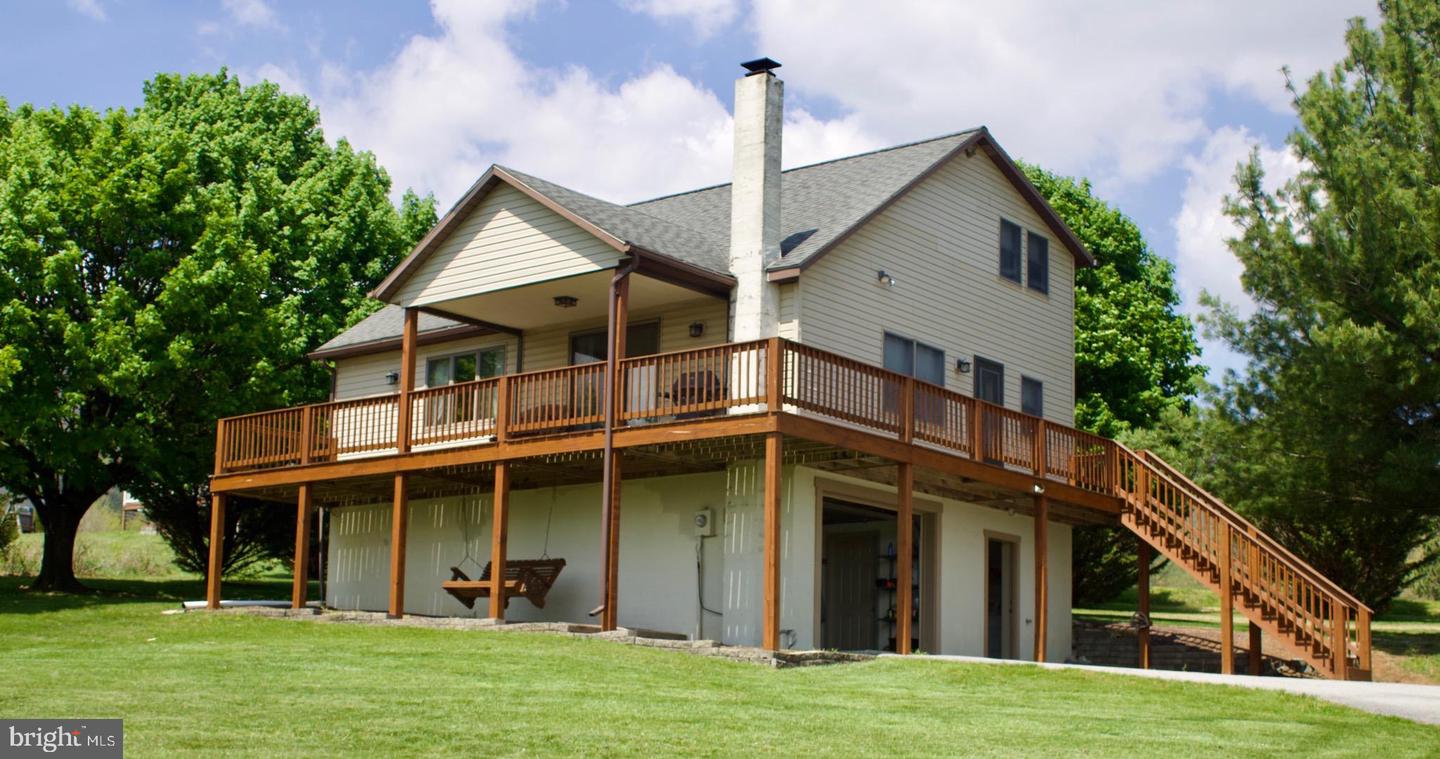 13651 Farm Ln Property Photo 1
